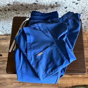 Figs Catarina One Pocket Scrub Top & Zamora Joggers Scrub Set in Denim Blue